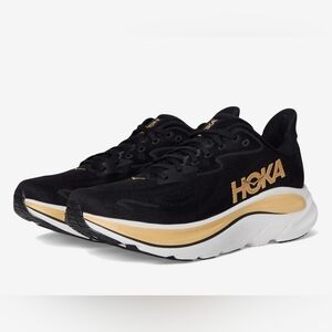 Size 7,5 Men's. Hoka Clifton 10 Black with Gold Accent Performance Running Shoes